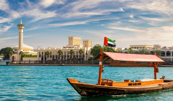 You can now celebrate New Year’s Eve on a Dubai abra for only Dhs150